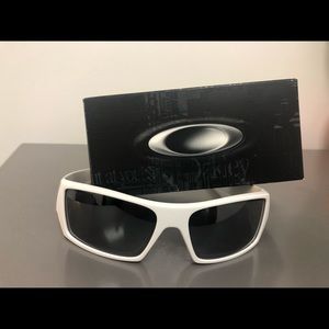 Men’s Oakley’s Sunglasses (GASCAN)